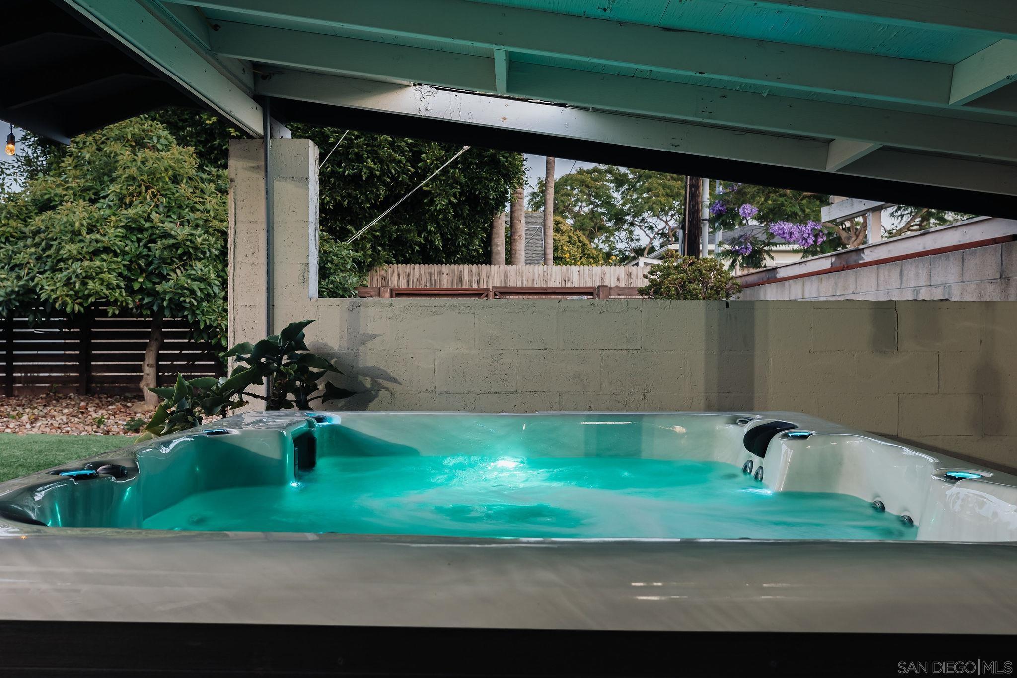 Detail Gallery Image 41 of 73 For 3805  Atascadero Dr, San Diego,  CA 92107 - 3 Beds | 2 Baths