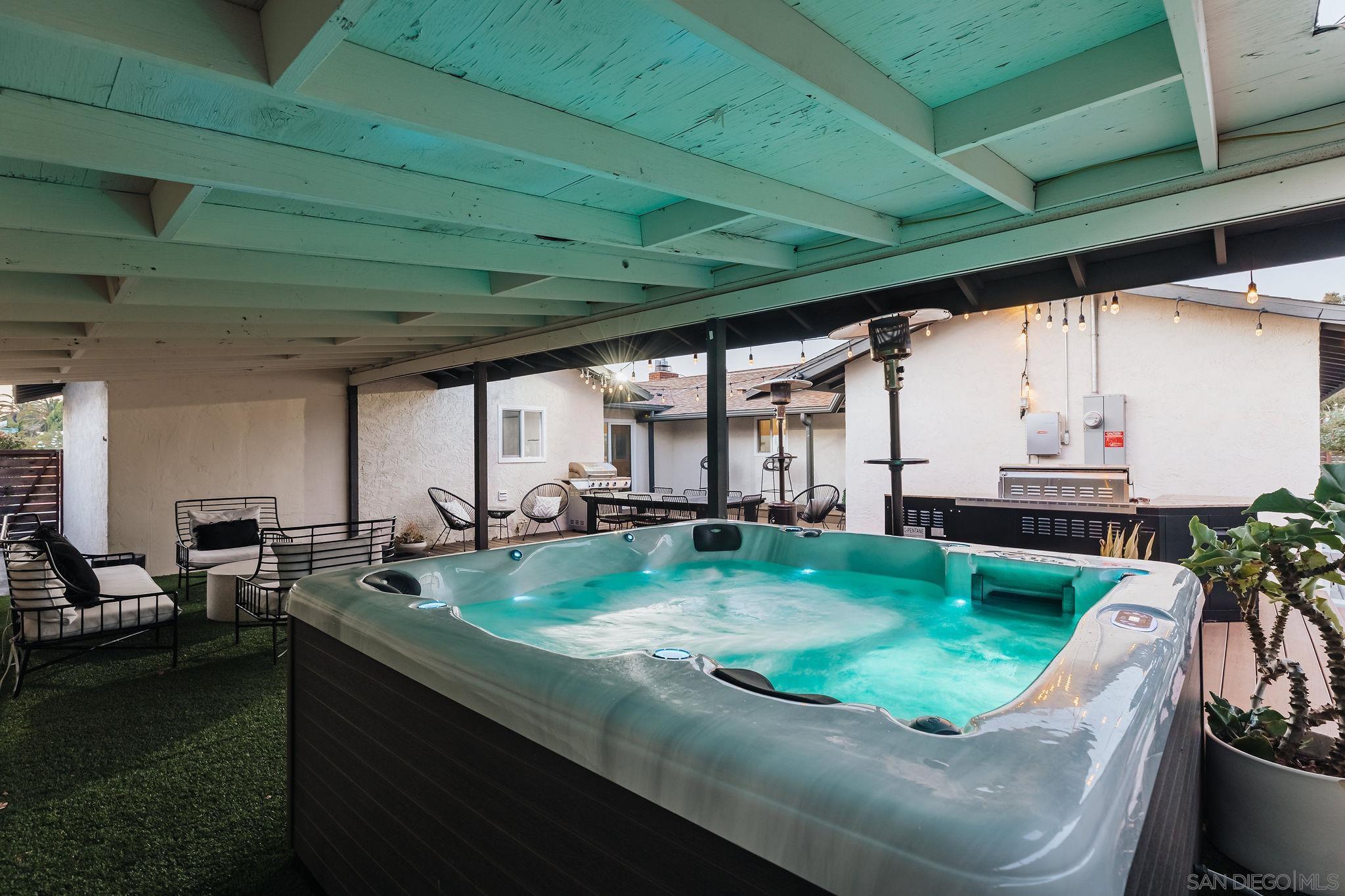 Detail Gallery Image 42 of 73 For 3805  Atascadero Dr, San Diego,  CA 92107 - 3 Beds | 2 Baths