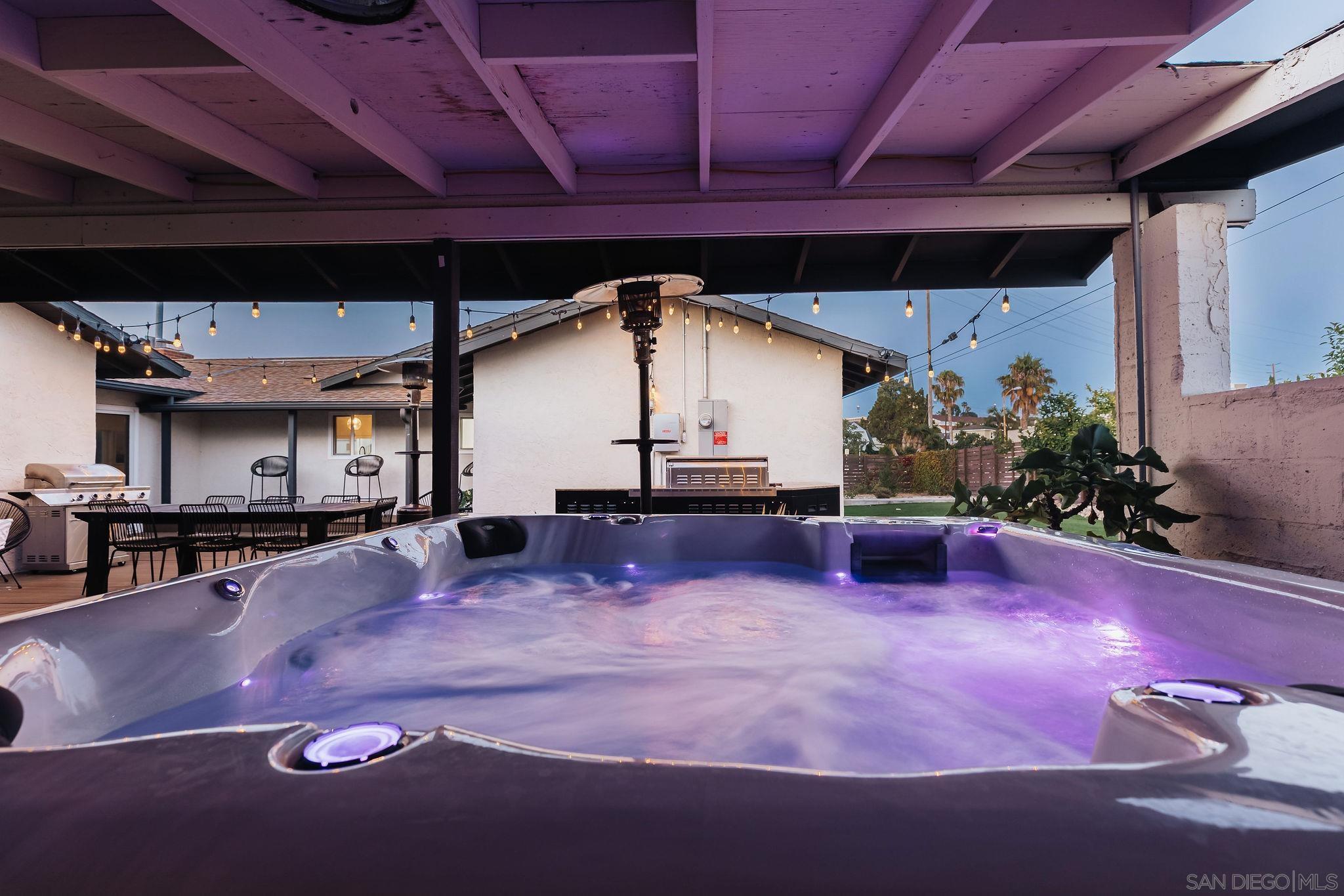 Detail Gallery Image 43 of 73 For 3805  Atascadero Dr, San Diego,  CA 92107 - 3 Beds | 2 Baths