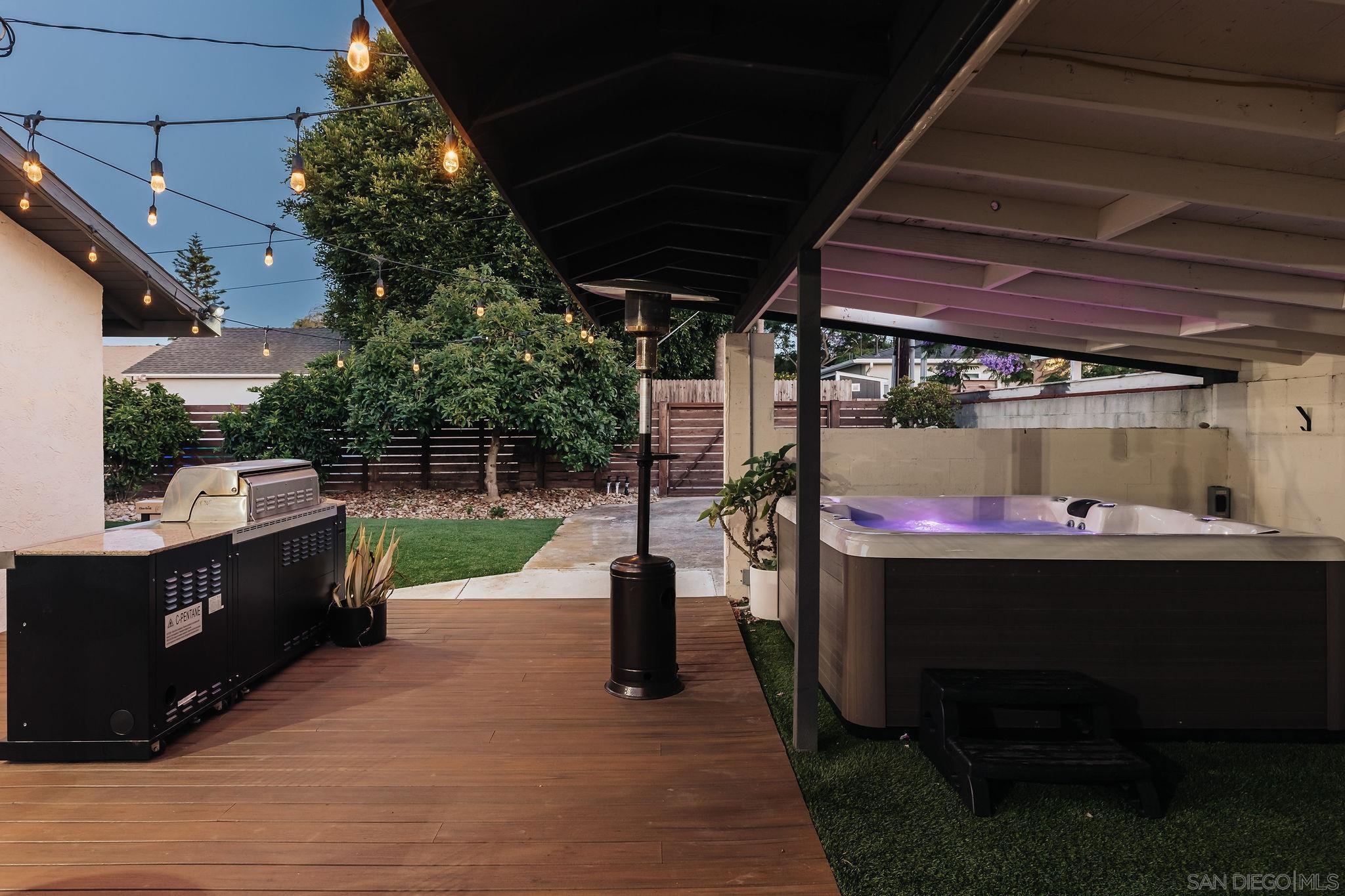 Detail Gallery Image 45 of 73 For 3805  Atascadero Dr, San Diego,  CA 92107 - 3 Beds | 2 Baths