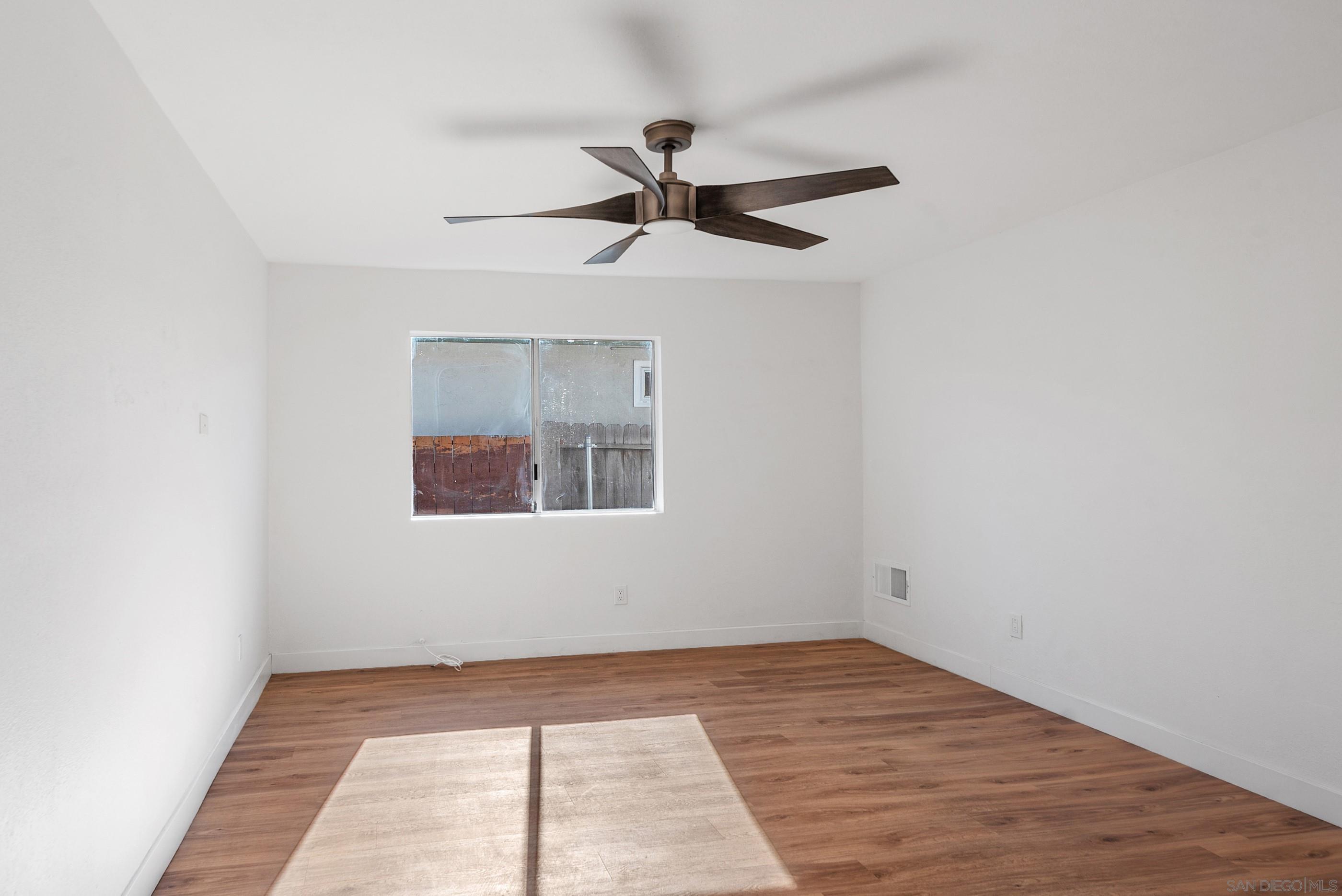 Detail Gallery Image 11 of 38 For 628  Paraiso Ave, Spring Valley,  CA 91977 - 3 Beds | 2/1 Baths