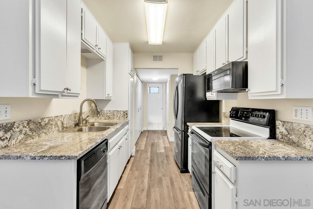 Detail Gallery Image 13 of 27 For 450  W Vermont Ave 105, Escondido,  CA 92025 - 1 Beds | 1 Baths