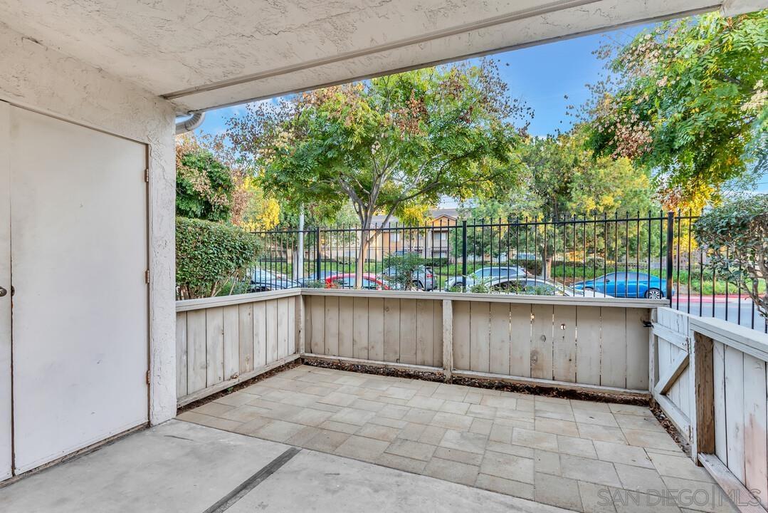 Detail Gallery Image 18 of 27 For 450  W Vermont Ave 105, Escondido,  CA 92025 - 1 Beds | 1 Baths