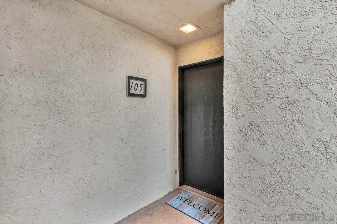 Detail Gallery Image 3 of 27 For 450  W Vermont Ave 105, Escondido,  CA 92025 - 1 Beds | 1 Baths