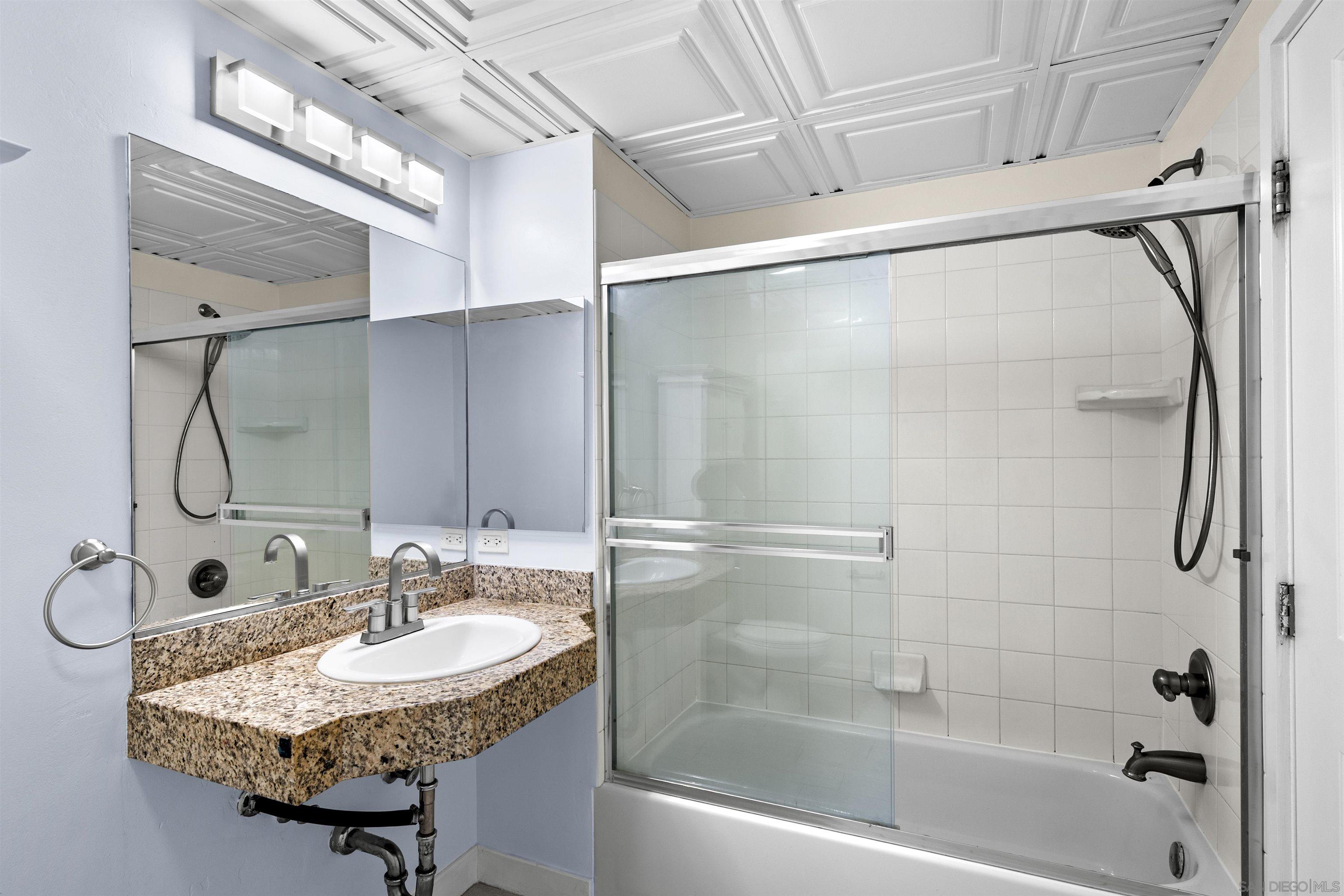 Detail Gallery Image 13 of 28 For 1080  Park Blvd  #303,  San Diego,  CA 92101 - 1 Beds | 1 Baths