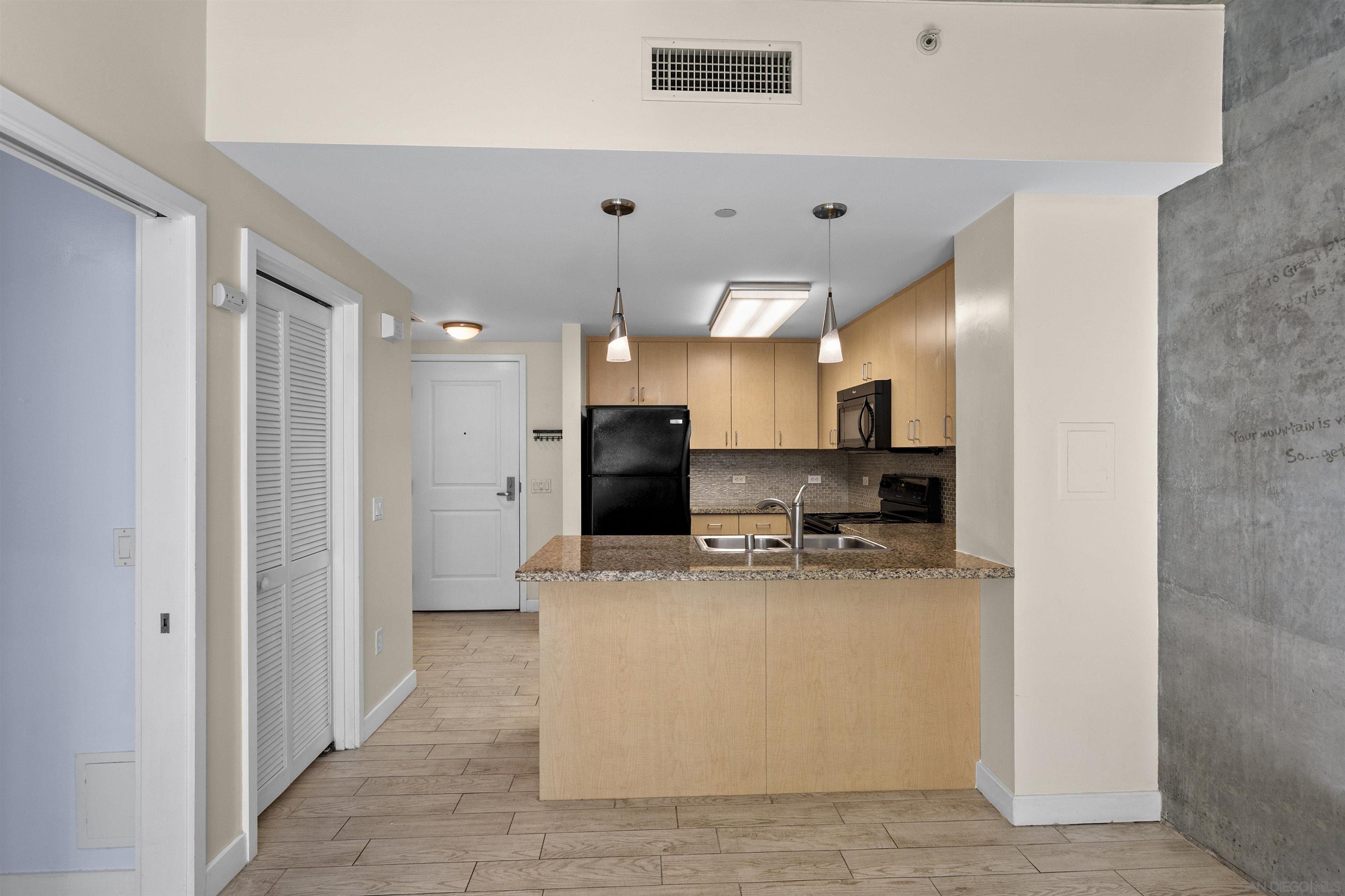Detail Gallery Image 7 of 28 For 1080  Park Blvd  #303,  San Diego,  CA 92101 - 1 Beds | 1 Baths