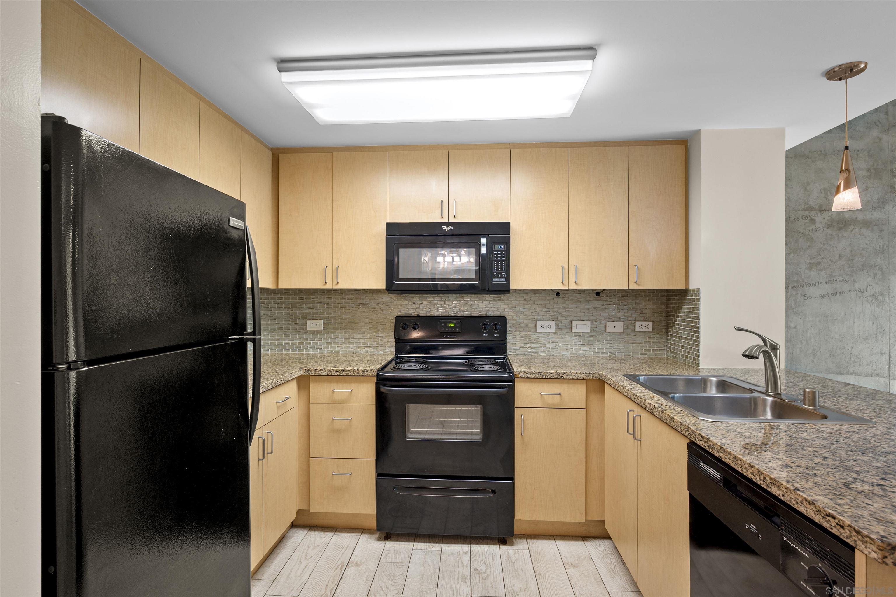 Detail Gallery Image 9 of 28 For 1080  Park Blvd  #303,  San Diego,  CA 92101 - 1 Beds | 1 Baths