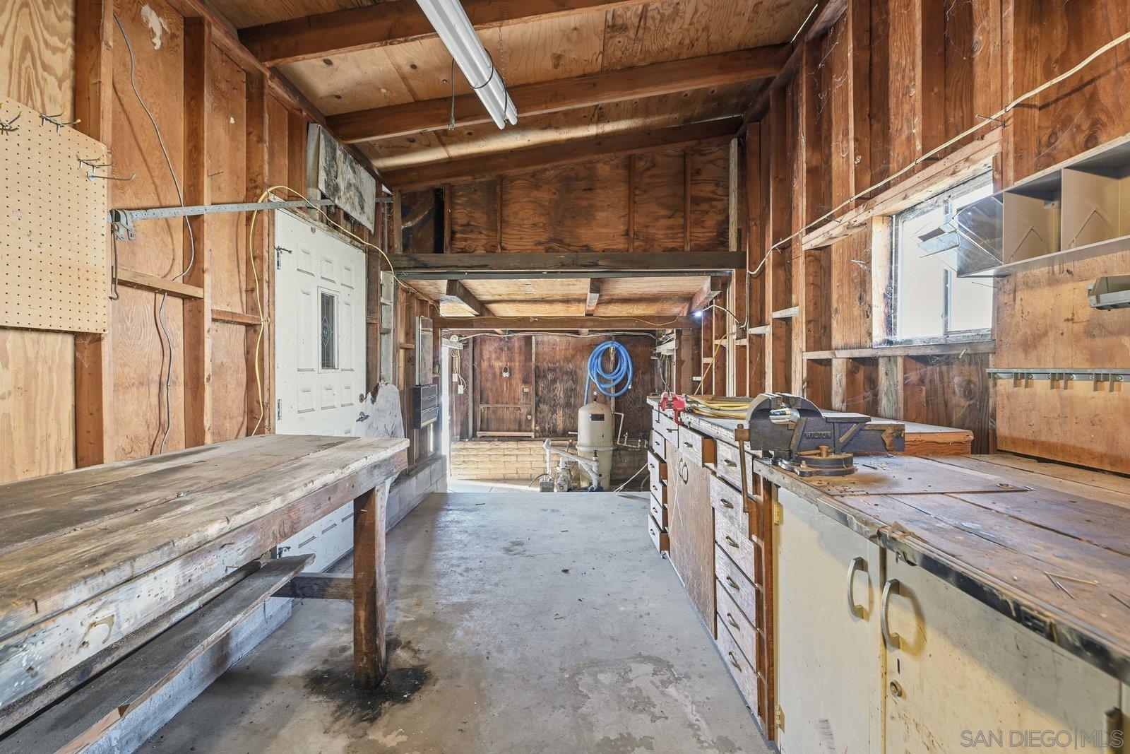 Detail Gallery Image 27 of 29 For 612  Momar Lane, Escondido,  CA 92027 - 4 Beds | 2 Baths