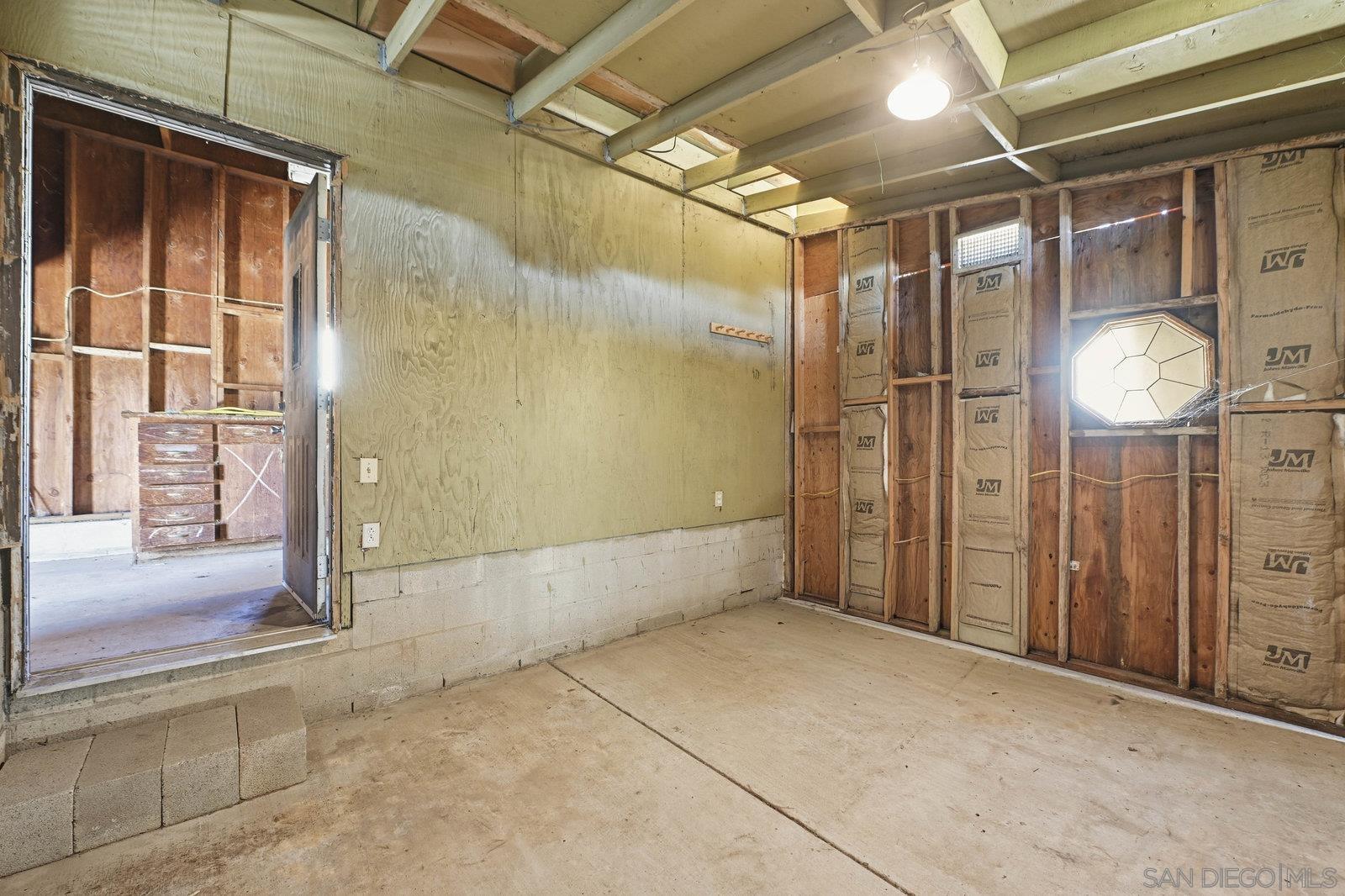 Detail Gallery Image 28 of 29 For 612  Momar Lane, Escondido,  CA 92027 - 4 Beds | 2 Baths