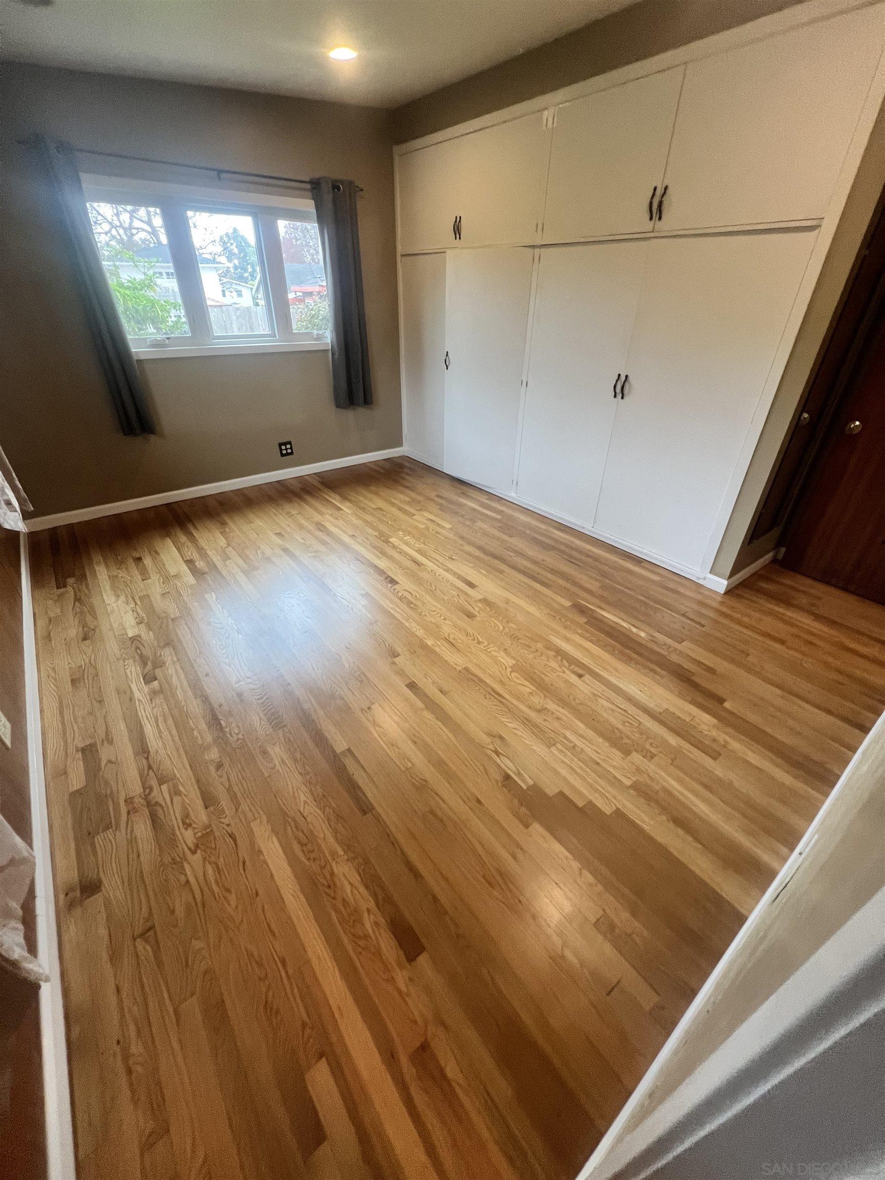 Detail Gallery Image 12 of 34 For 1065  Moana Dr, San Diego,  CA 92107 - 3 Beds | 2 Baths