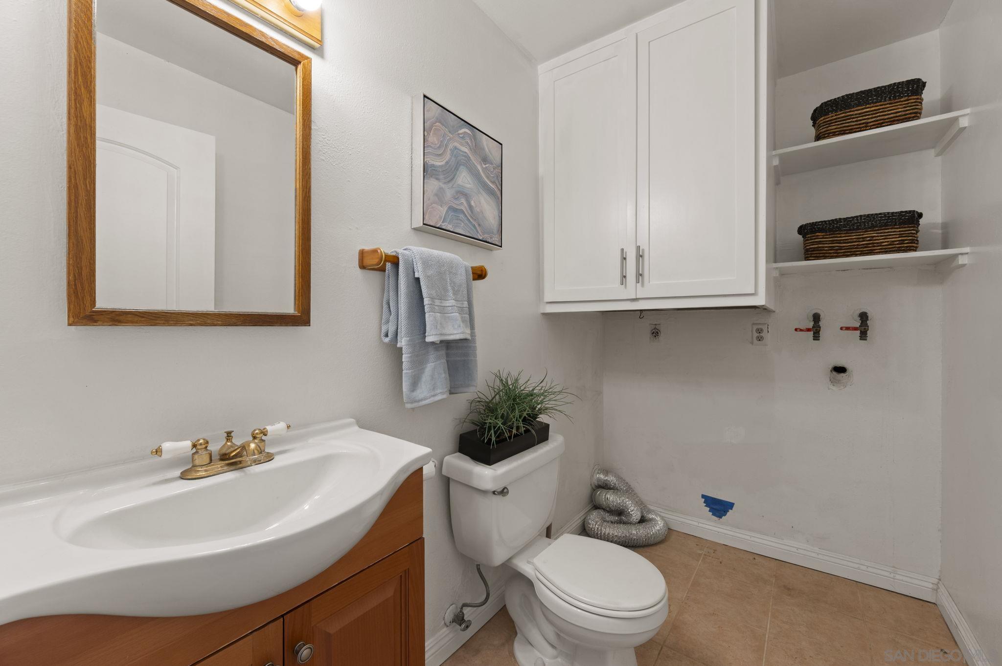 Detail Gallery Image 14 of 43 For 2363  Opalo Way, San Diego,  CA 92111 - 3 Beds | 1/1 Baths