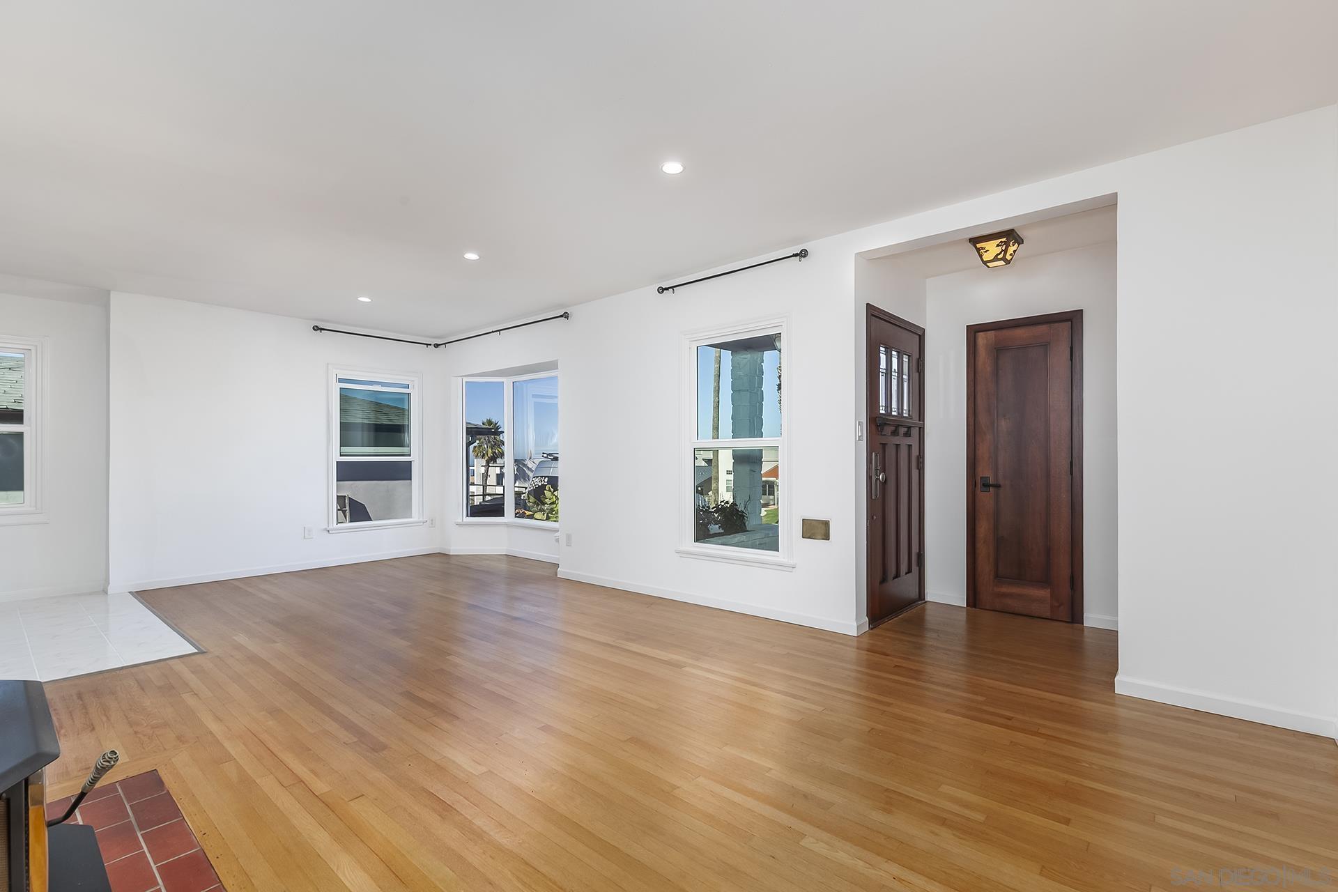 Detail Gallery Image 17 of 70 For 4445  Coronado Ave, San Diego,  CA 92107 - – Beds | – Baths