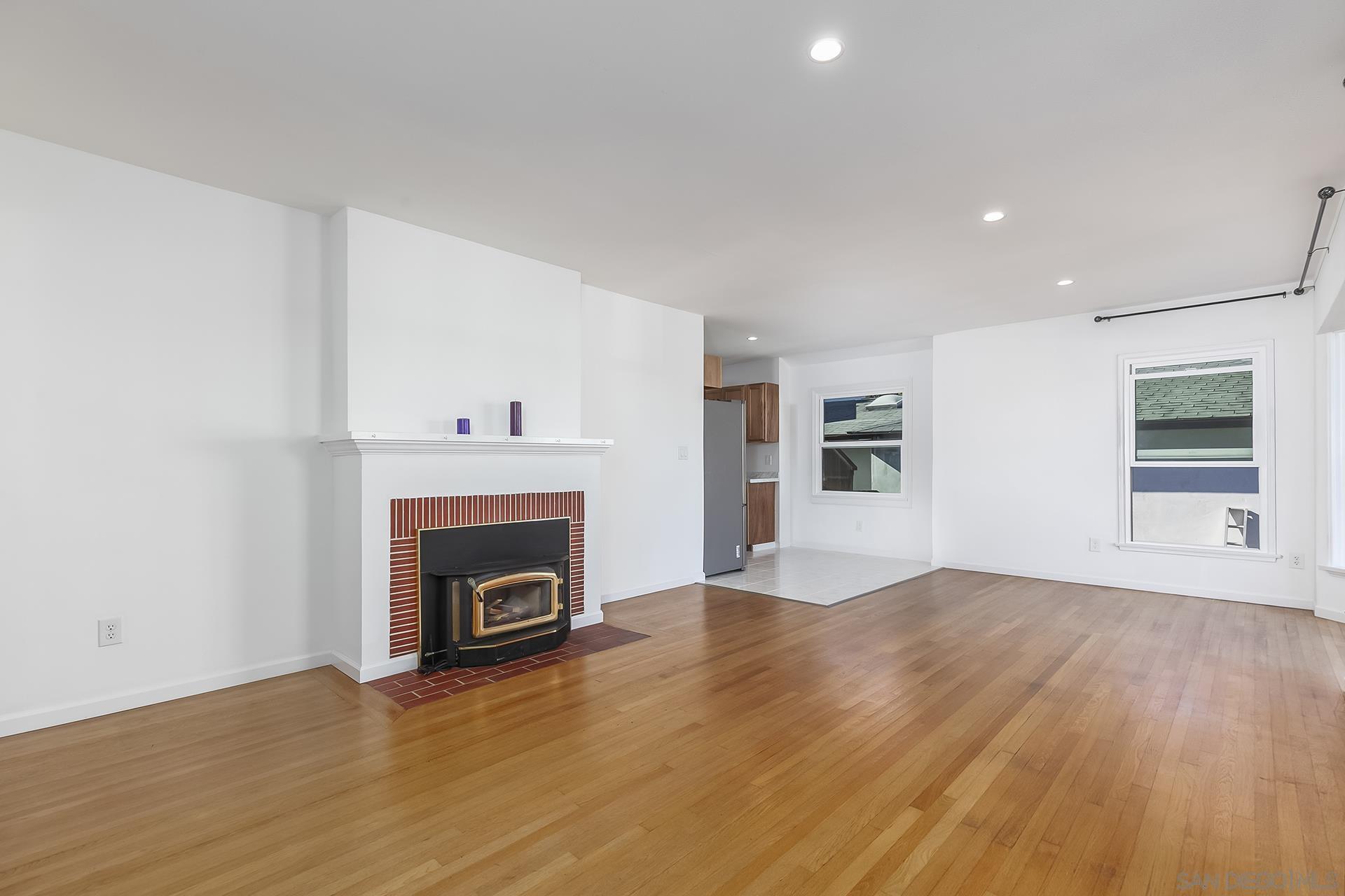 Detail Gallery Image 18 of 70 For 4445  Coronado Ave, San Diego,  CA 92107 - – Beds | – Baths