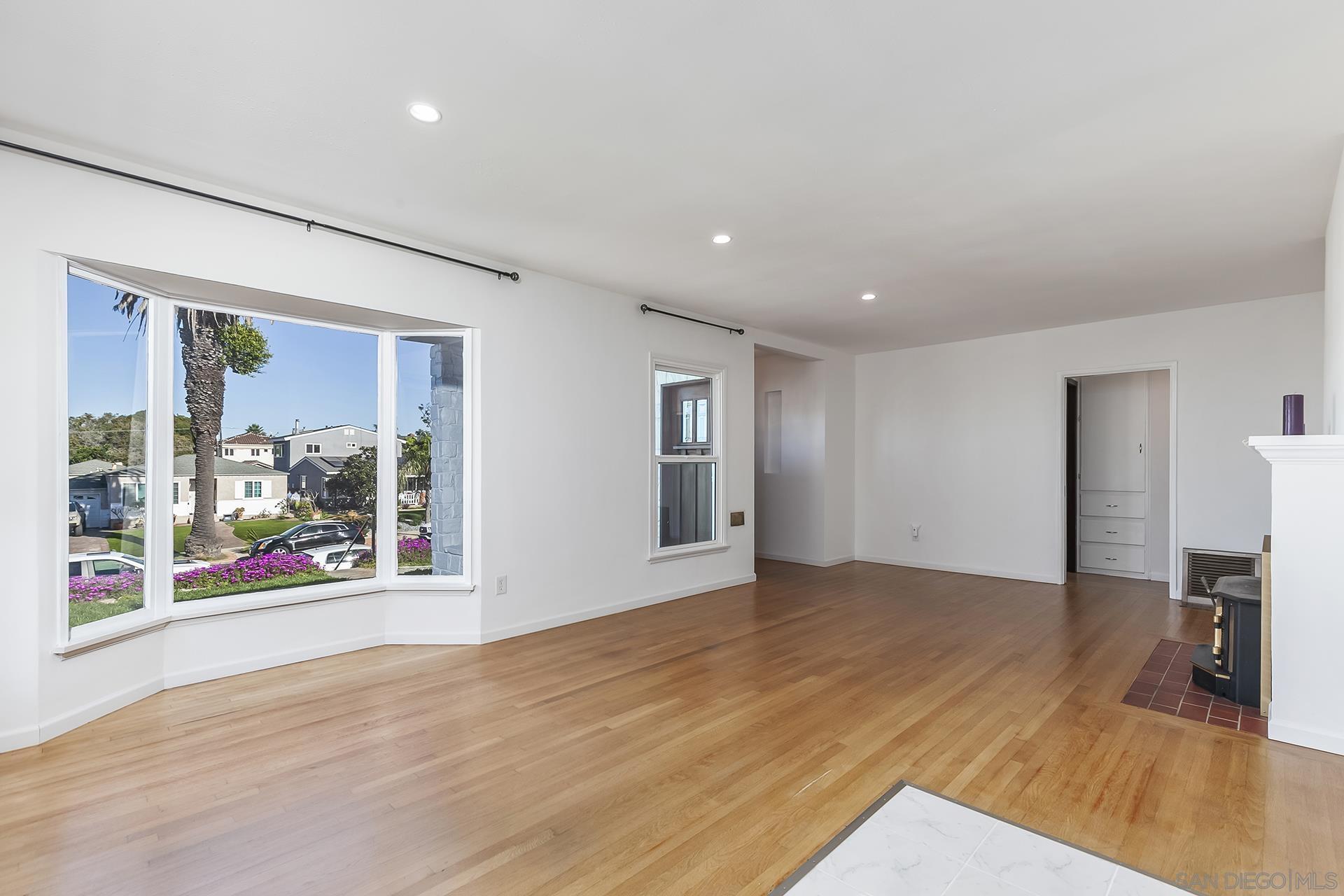 Detail Gallery Image 19 of 70 For 4445  Coronado Ave, San Diego,  CA 92107 - – Beds | – Baths