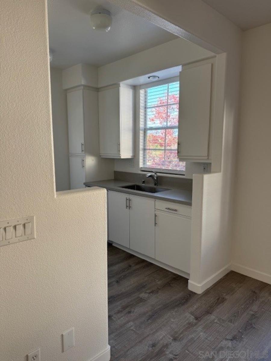 Detail Gallery Image 3 of 12 For 12525  Ruette Alliante  182, San Diego,  CA 92130 - 1 Beds | 1 Baths