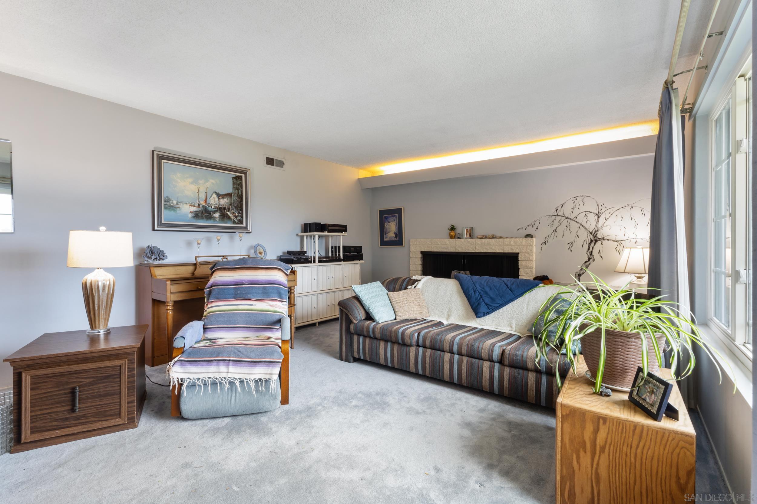 Detail Gallery Image 11 of 25 For 1724 S Santa Fe Ave, Vista,  CA 92084 - 3 Beds | 2 Baths