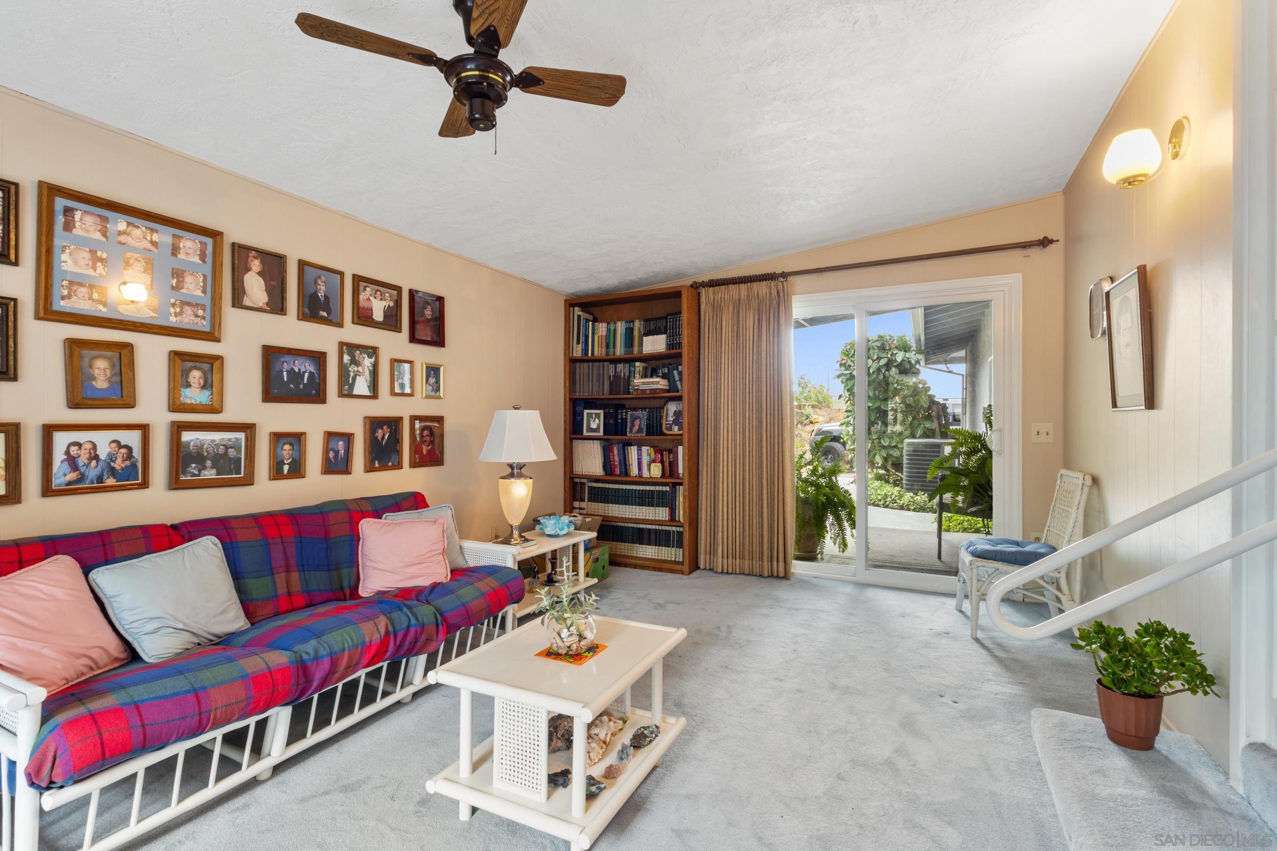 Detail Gallery Image 12 of 25 For 1724 S Santa Fe Ave, Vista,  CA 92084 - 3 Beds | 2 Baths