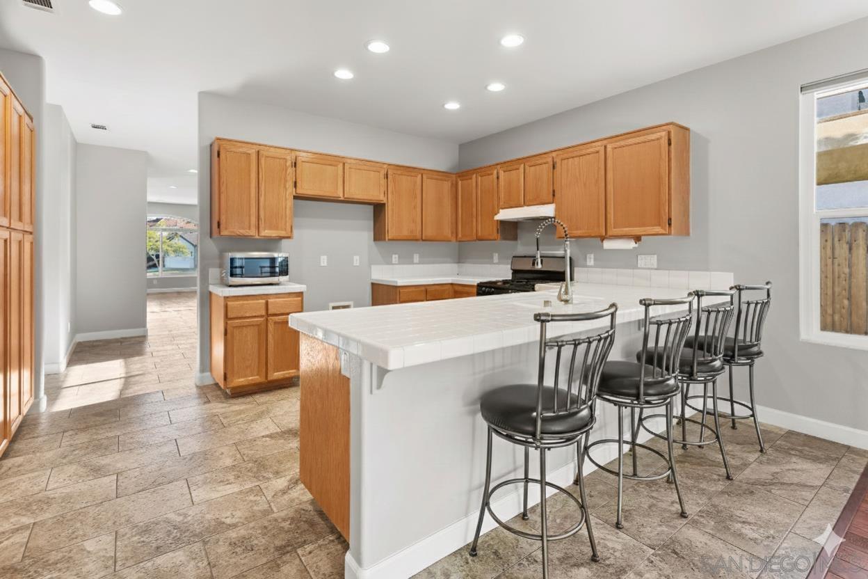 Detail Gallery Image 4 of 20 For 793  Fulton Rd, San Marcos,  CA 92069 - 3 Beds | 2 Baths