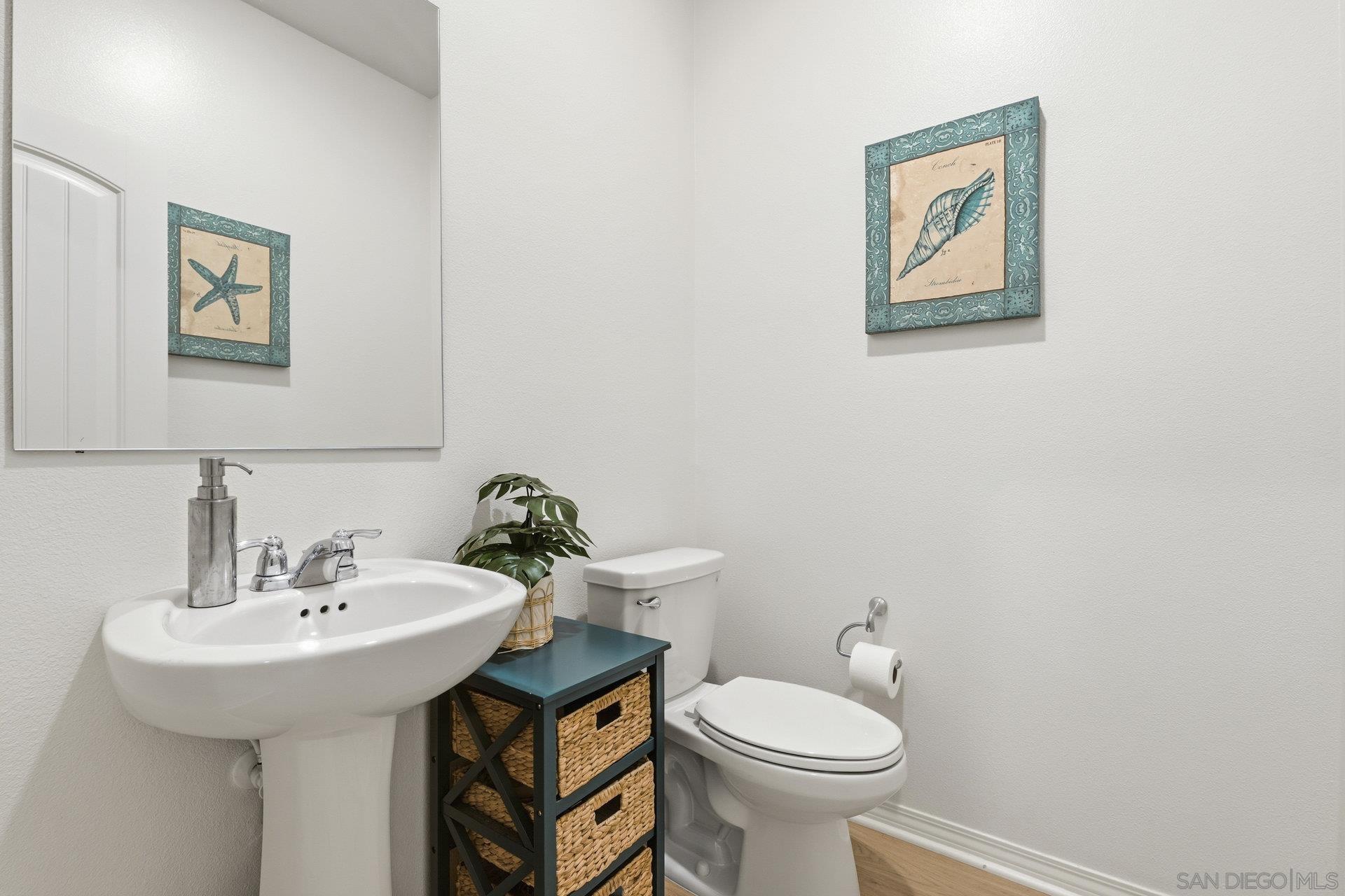 Detail Gallery Image 12 of 22 For 24120  Dolcetto Ave  #804,  Murrieta,  CA 92562 - 3 Beds | 2/1 Baths