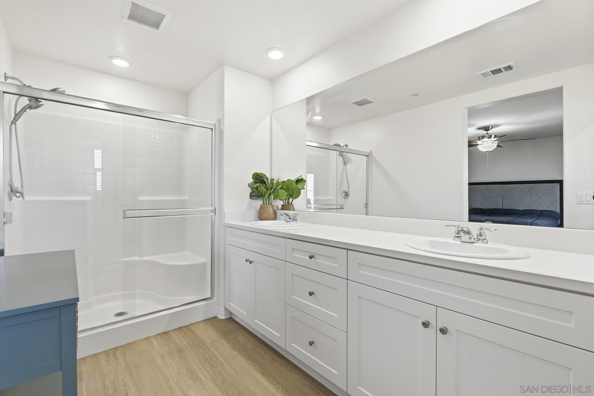 Detail Gallery Image 17 of 22 For 24120  Dolcetto Ave  #804,  Murrieta,  CA 92562 - 3 Beds | 2/1 Baths