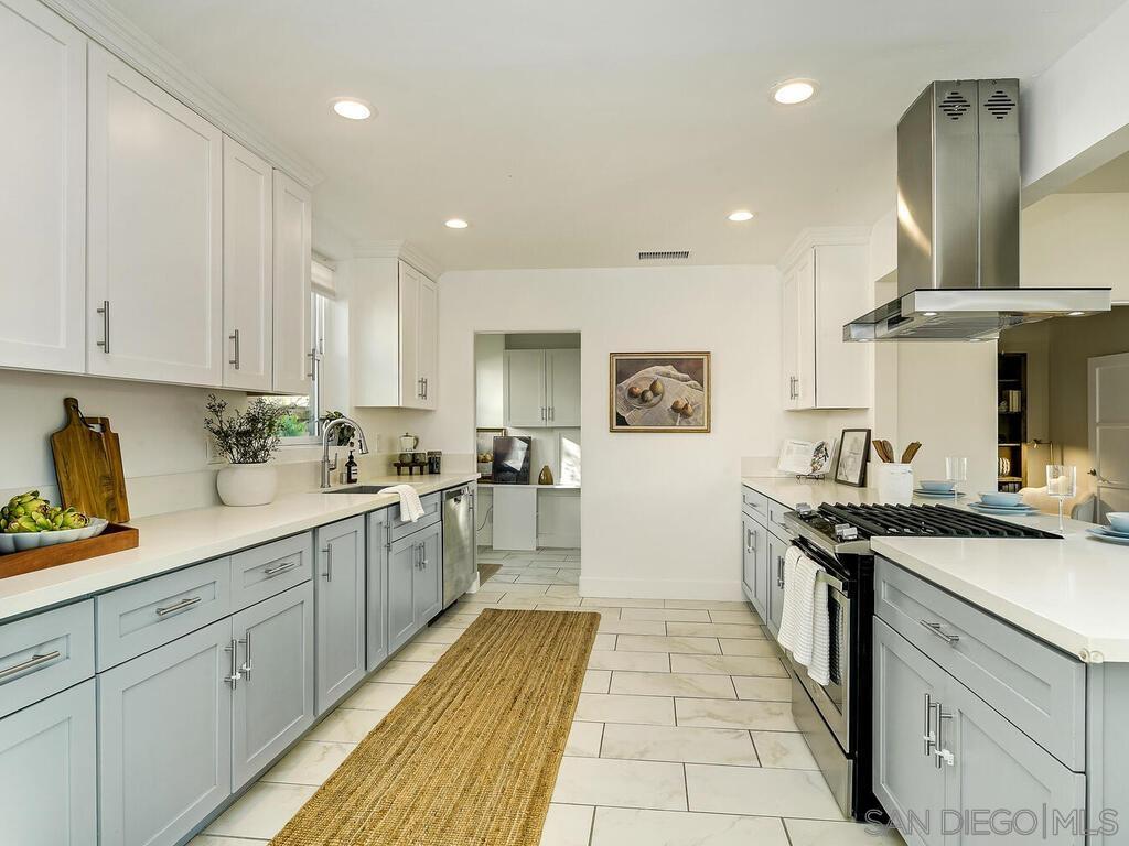 Detail Gallery Image 16 of 41 For 4607  Constance Dr, San Diego,  CA 92115 - 3 Beds | 2 Baths