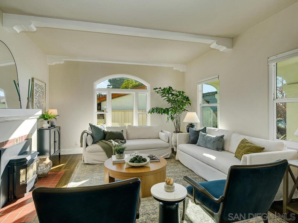 Detail Gallery Image 5 of 41 For 4607  Constance Dr, San Diego,  CA 92115 - 3 Beds | 2 Baths