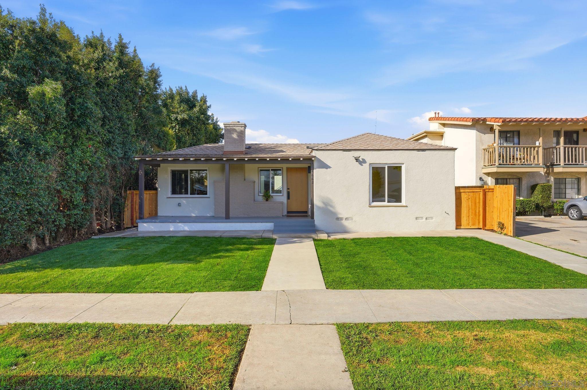 Detail Gallery Image 2 of 52 For 4662  Bancroft St, San Diego,  CA 92116 - 5 Beds | 4 Baths