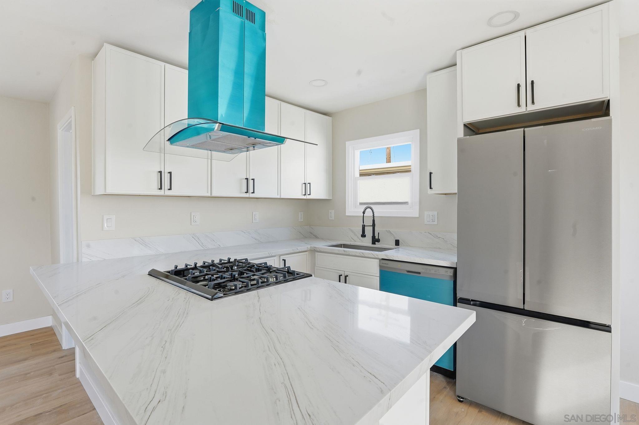 Detail Gallery Image 23 of 52 For 4662  Bancroft St, San Diego,  CA 92116 - 5 Beds | 4 Baths