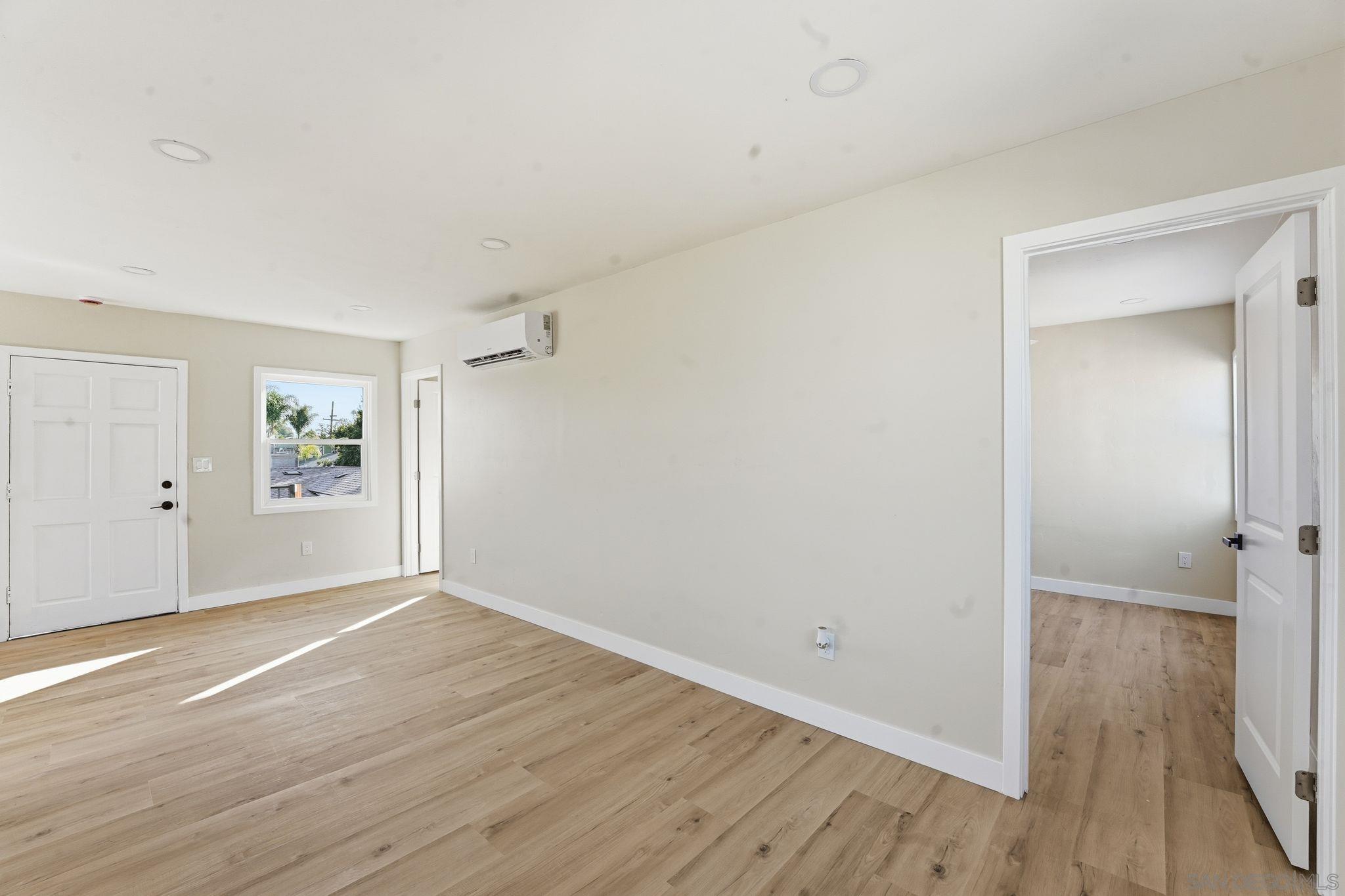 Detail Gallery Image 28 of 52 For 4662  Bancroft St, San Diego,  CA 92116 - 5 Beds | 4 Baths