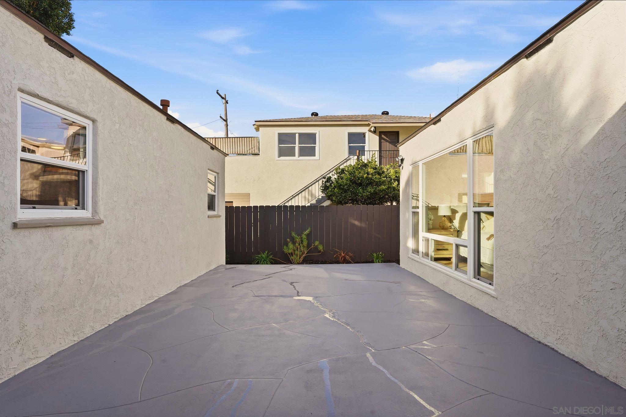 Detail Gallery Image 34 of 52 For 4662  Bancroft St, San Diego,  CA 92116 - 5 Beds | 4 Baths