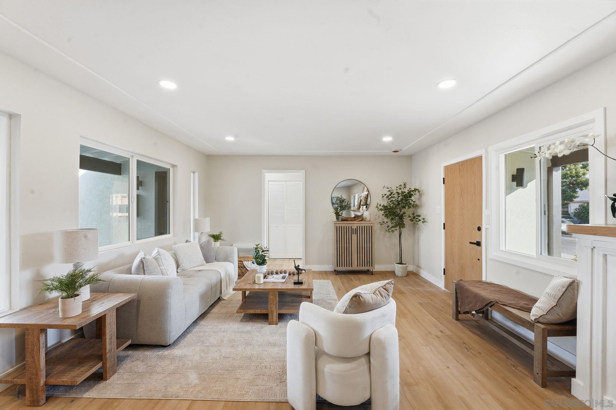 Detail Gallery Image 6 of 52 For 4662  Bancroft St, San Diego,  CA 92116 - 5 Beds | 4 Baths