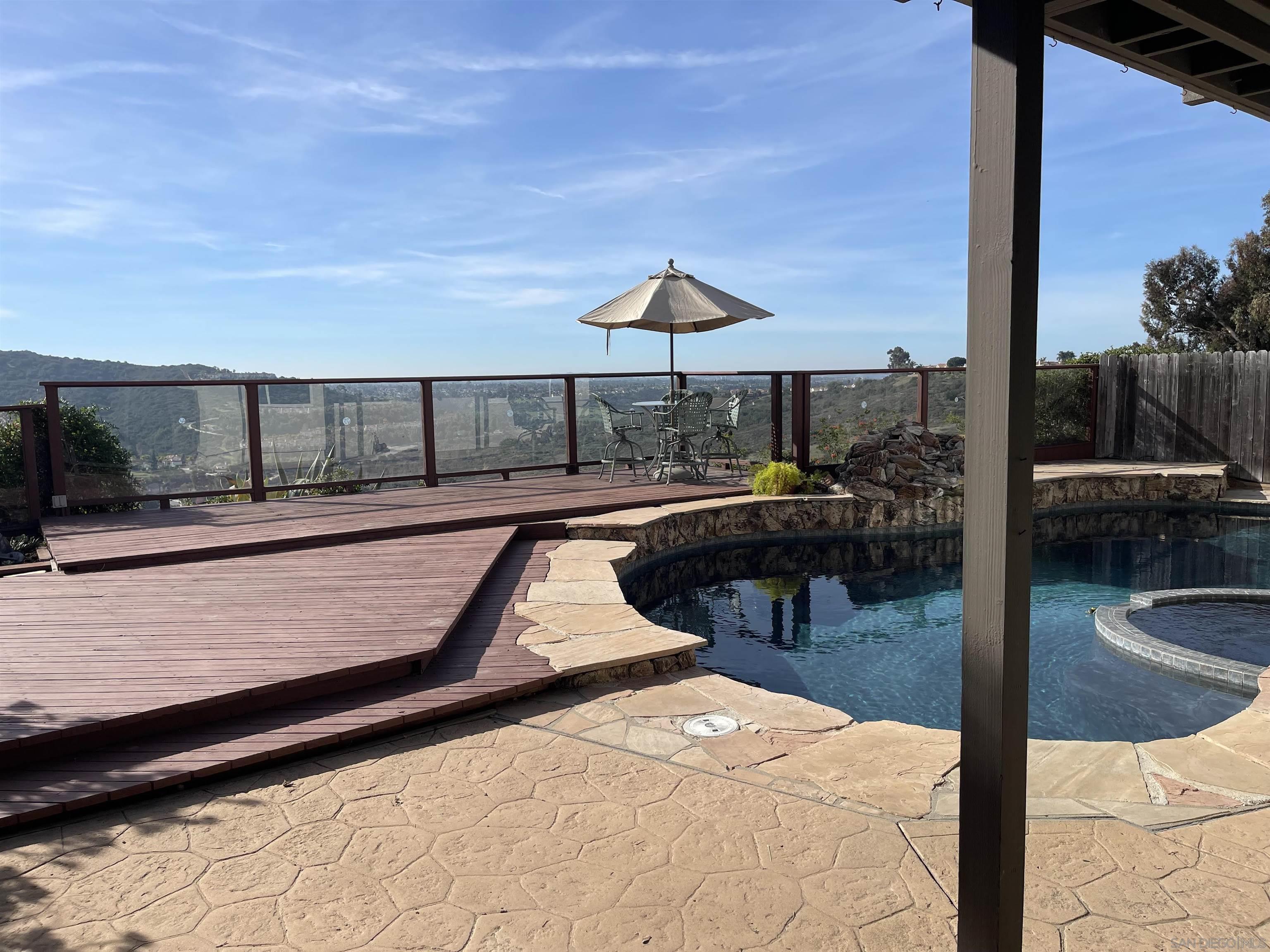 Detail Gallery Image 2 of 2 For 12835  via Caballo Rojo, San Diego,  CA 92129 - 4 Beds | 2/1 Baths