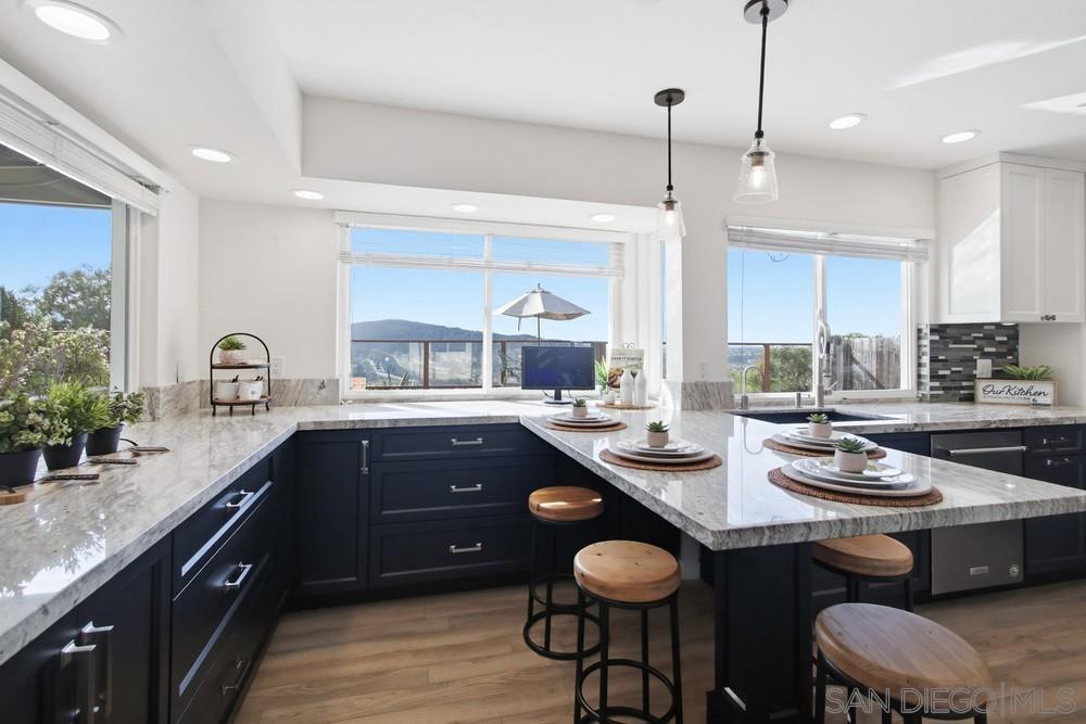 Detail Gallery Image 18 of 75 For 12835  via Caballo Rojo, San Diego,  CA 92129 - 4 Beds | 2/1 Baths