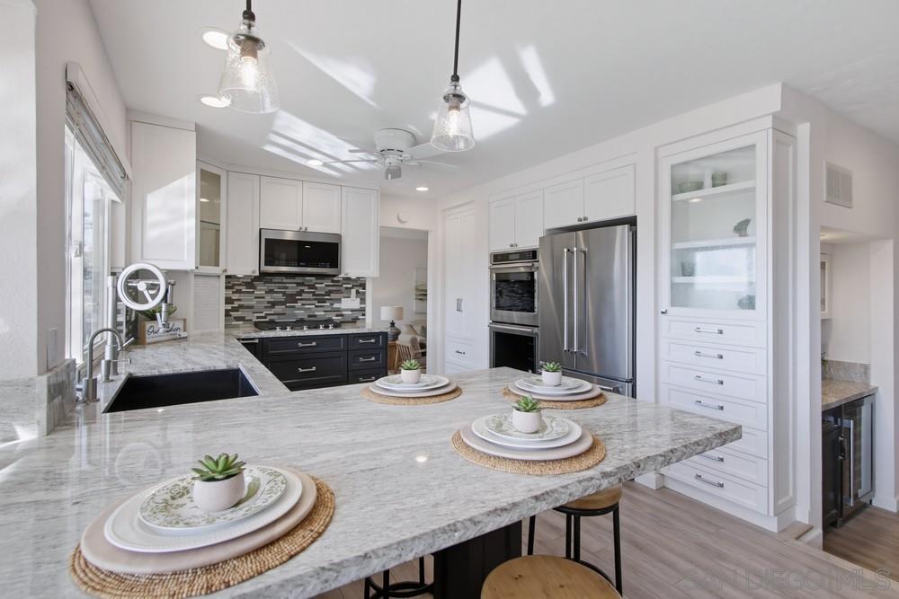 Detail Gallery Image 20 of 75 For 12835  via Caballo Rojo, San Diego,  CA 92129 - 4 Beds | 2/1 Baths