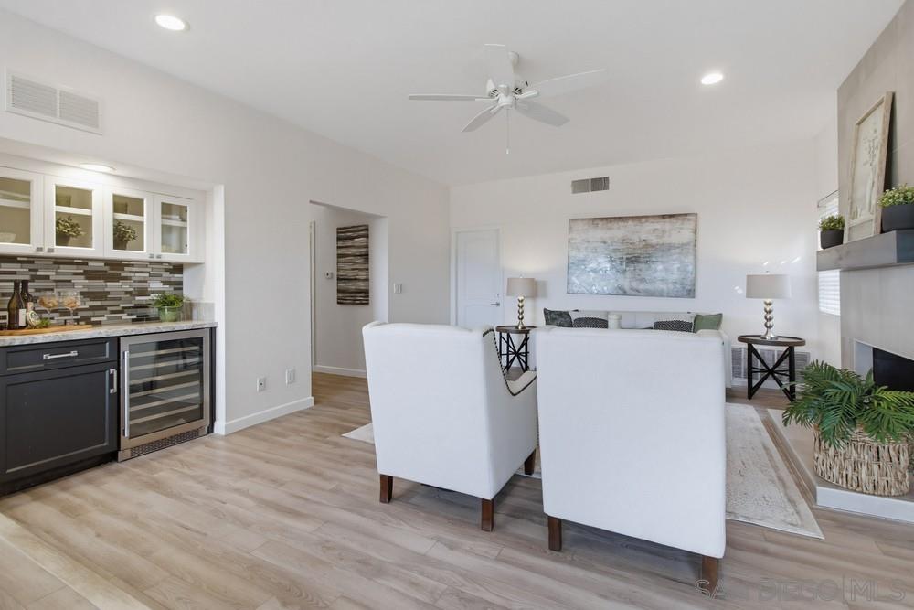 Detail Gallery Image 22 of 75 For 12835  via Caballo Rojo, San Diego,  CA 92129 - 4 Beds | 2/1 Baths