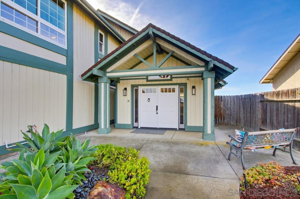 Detail Gallery Image 4 of 75 For 12835  via Caballo Rojo, San Diego,  CA 92129 - 4 Beds | 2/1 Baths