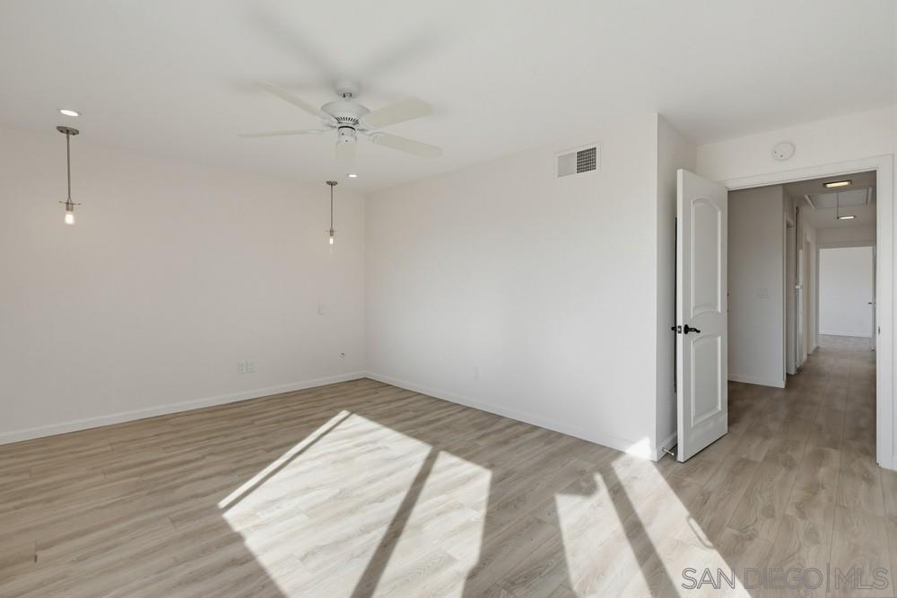 Detail Gallery Image 32 of 75 For 12835  via Caballo Rojo, San Diego,  CA 92129 - 4 Beds | 2/1 Baths