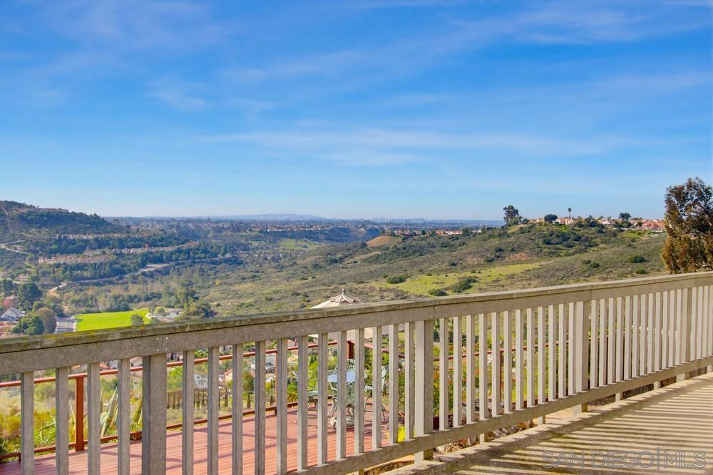 Detail Gallery Image 34 of 75 For 12835  via Caballo Rojo, San Diego,  CA 92129 - 4 Beds | 2/1 Baths