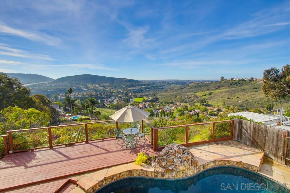 Detail Gallery Image 39 of 75 For 12835  via Caballo Rojo, San Diego,  CA 92129 - 4 Beds | 2/1 Baths