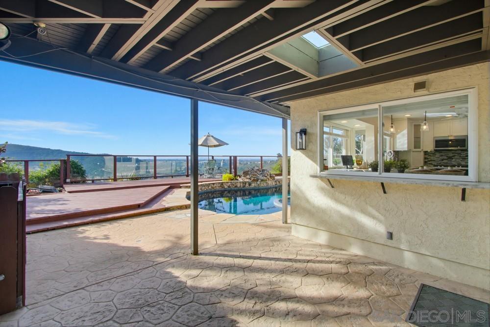 Detail Gallery Image 57 of 75 For 12835  via Caballo Rojo, San Diego,  CA 92129 - 4 Beds | 2/1 Baths