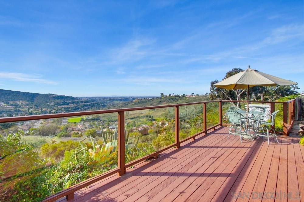 Detail Gallery Image 60 of 75 For 12835  via Caballo Rojo, San Diego,  CA 92129 - 4 Beds | 2/1 Baths