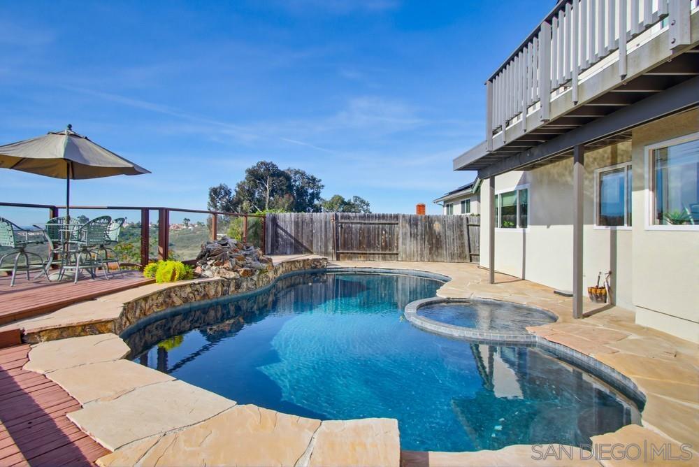 Detail Gallery Image 63 of 75 For 12835  via Caballo Rojo, San Diego,  CA 92129 - 4 Beds | 2/1 Baths