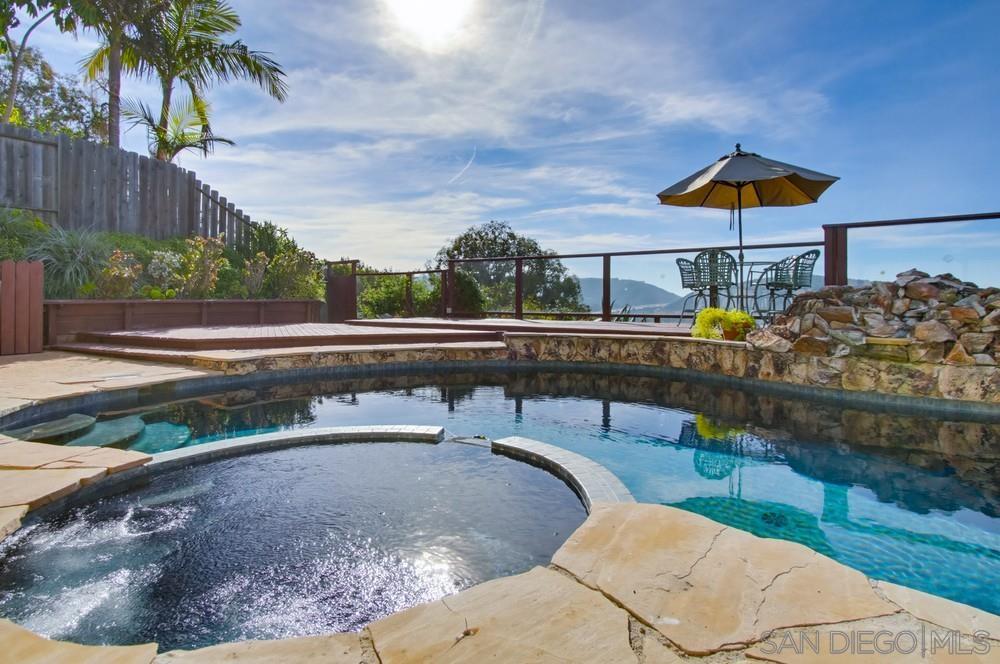 Detail Gallery Image 64 of 75 For 12835  via Caballo Rojo, San Diego,  CA 92129 - 4 Beds | 2/1 Baths