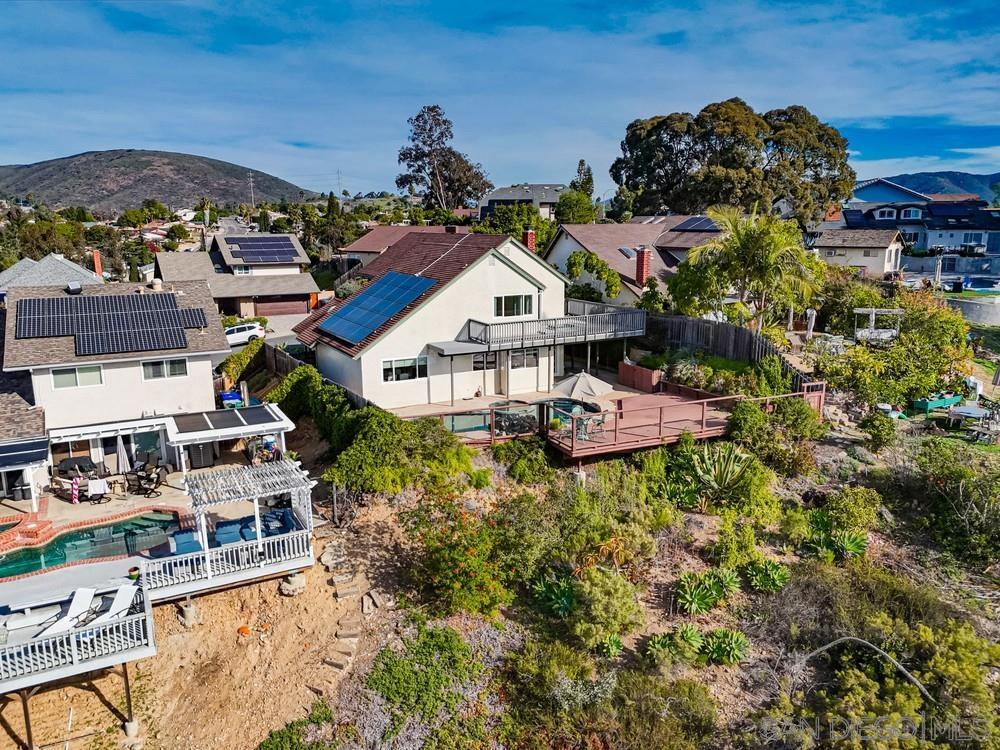 Detail Gallery Image 70 of 75 For 12835  via Caballo Rojo, San Diego,  CA 92129 - 4 Beds | 2/1 Baths