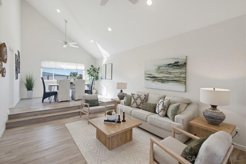 Detail Gallery Image 9 of 75 For 12835  via Caballo Rojo, San Diego,  CA 92129 - 4 Beds | 2/1 Baths