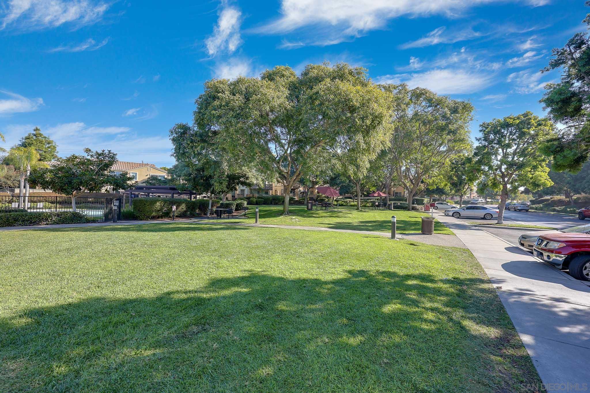 Detail Gallery Image 35 of 54 For 1338  Caminito Fabrizio  #73,  Chula Vista,  CA 91915 - 3 Beds | 3 Baths