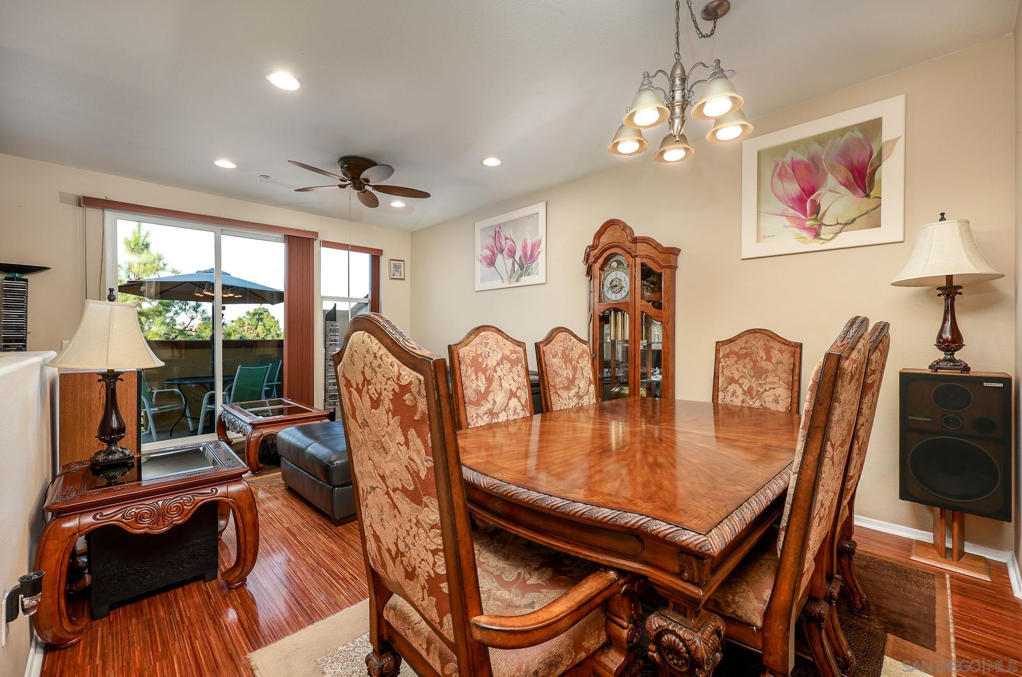 Detail Gallery Image 10 of 54 For 1338  Caminito Fabrizio  #73,  Chula Vista,  CA 91915 - 3 Beds | 3 Baths