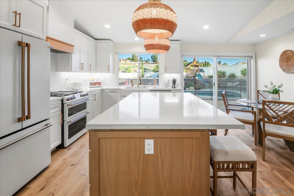 Detail Gallery Image 8 of 34 For 14276  Jennings Vista Way, Lakeside,  CA 92040 - 4 Beds | 2 Baths