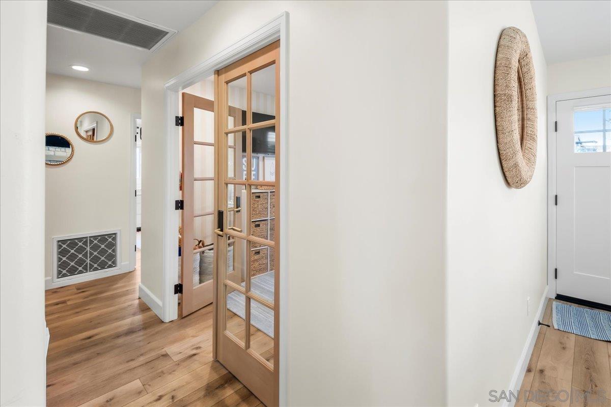 Detail Gallery Image 10 of 34 For 14276  Jennings Vista Way, Lakeside,  CA 92040 - 4 Beds | 2 Baths