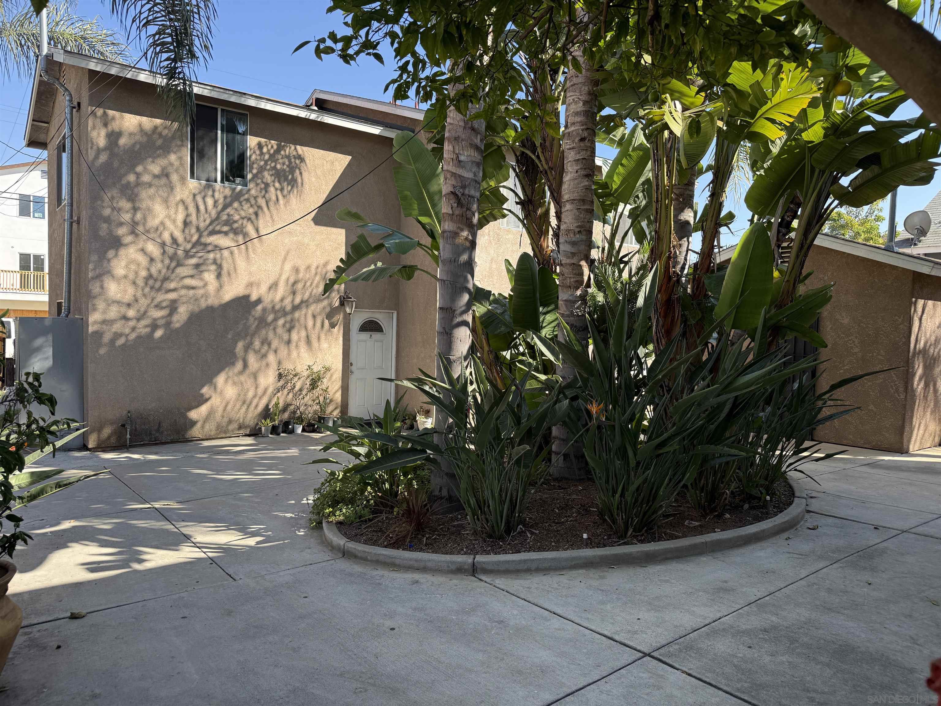 Detail Gallery Image 4 of 9 For 1952  Irving Avenue, San Diego,  CA 92113 - – Beds | – Baths